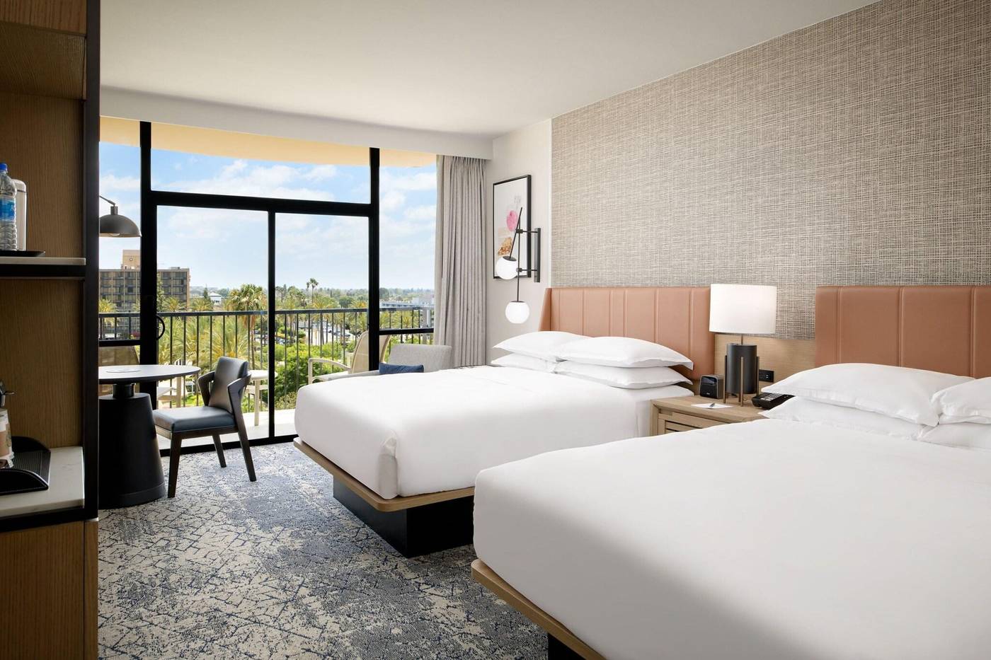 Sheraton-Park-Hotel-at-the-Anaheim-Resort-Room-34