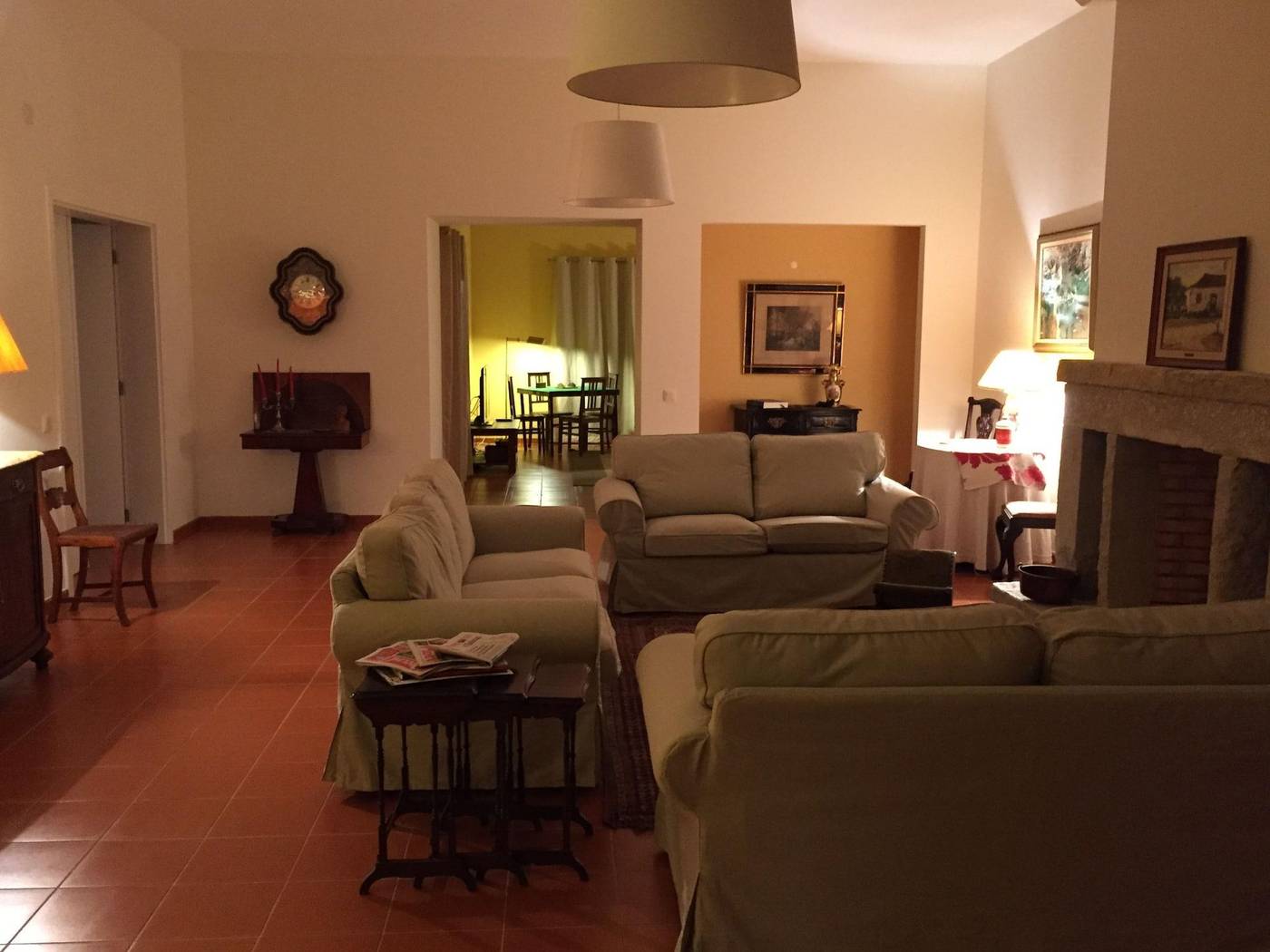 Casa-Do-Alfaro-Lobby-19