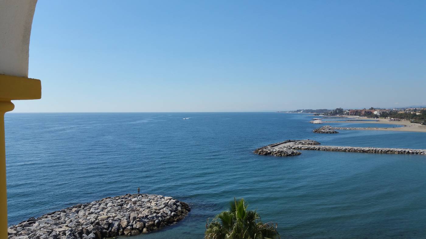 Park-Plaza-Suites-Beach-19