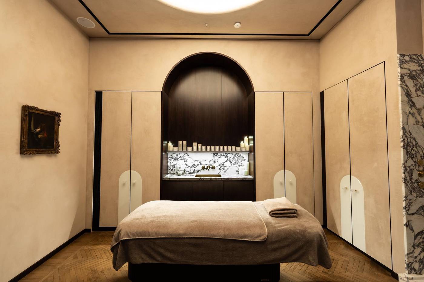 Nolinski-Venezia-Sports-and-Entertainment-49