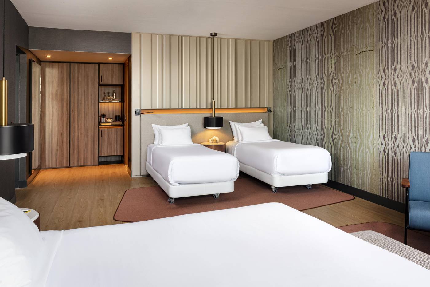 NH-Collection-Amsterdam-Flower-Market-Room-10