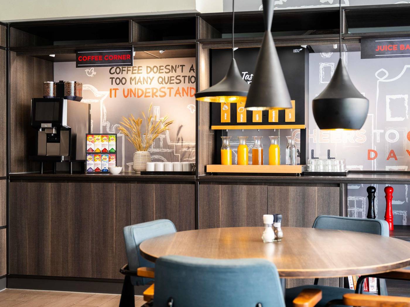 ibis-Amsterdam-Centre-Stopera-Restaurant-27