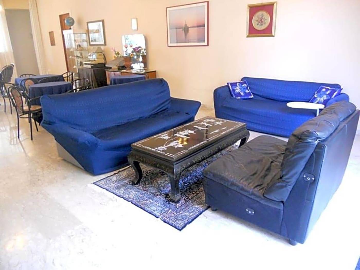 Hotel-Blurelda-Lobby-11