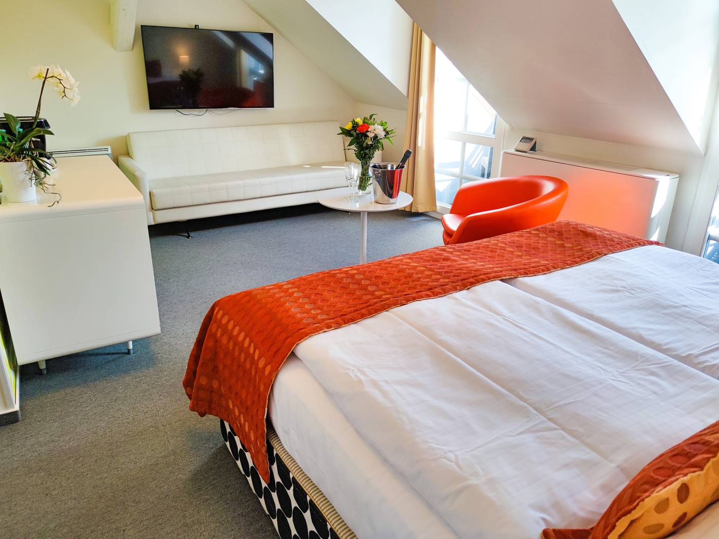 Vintage-Design-Hotel-Sax-Room-12