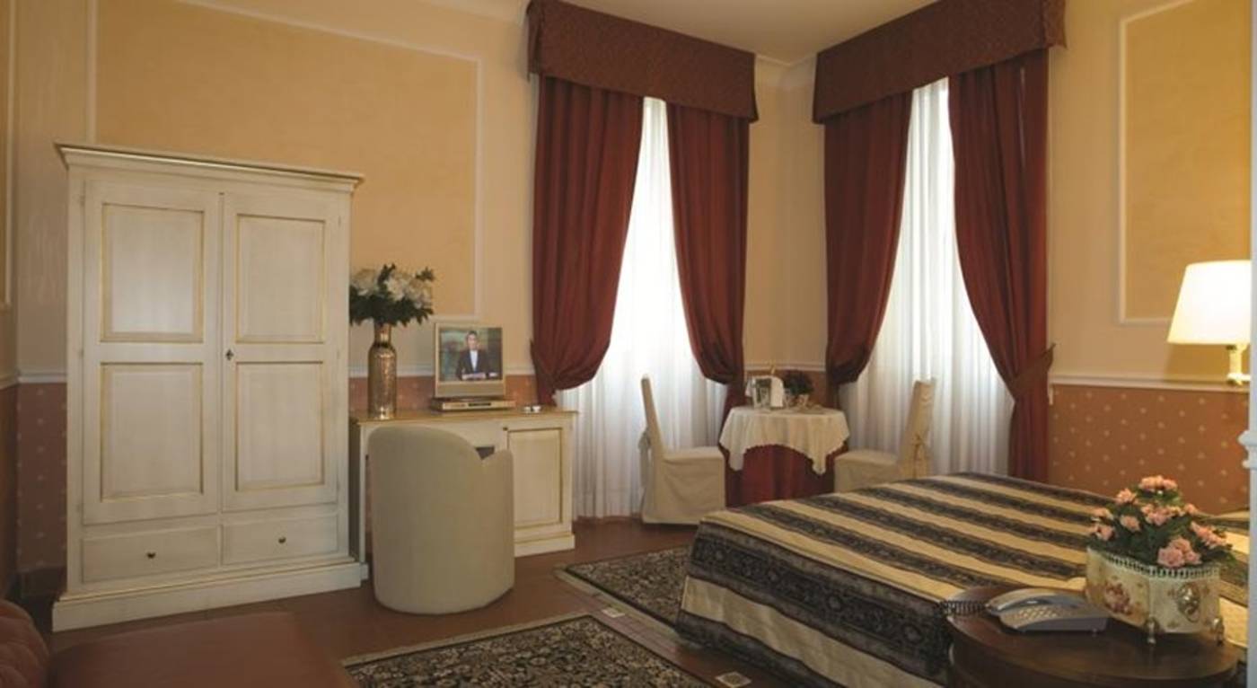 Antico-Palazzo-Rospigliosi-General-view-12