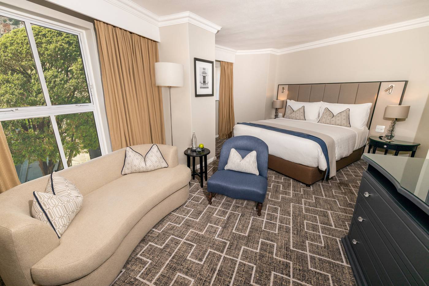 Southern-Sun-The-Cullinan-Room-30