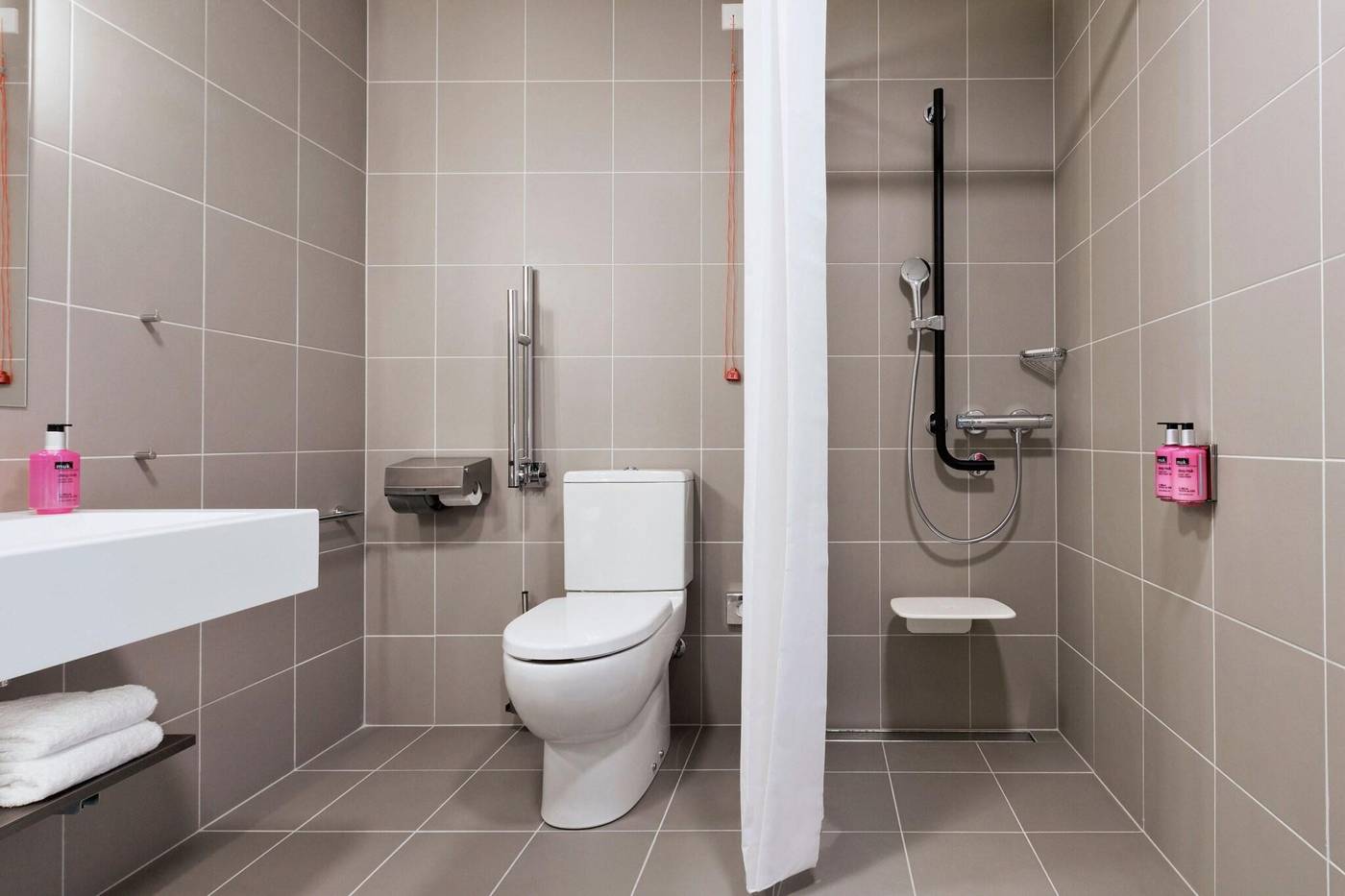 Moxy-Copenhagen-Sydhavnen-Room-35