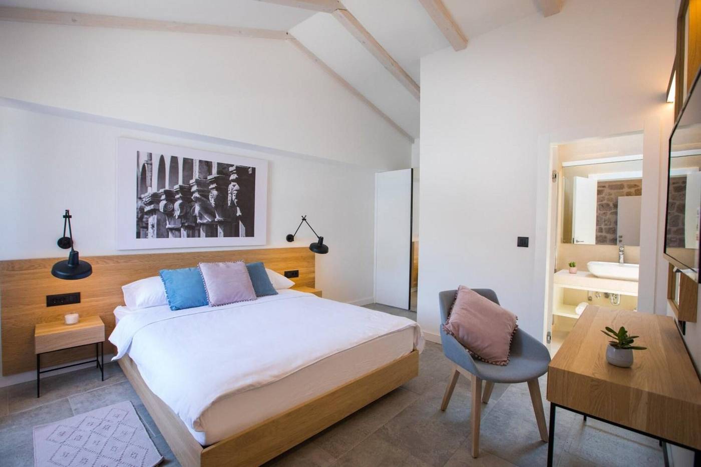 Bova-Luxury-Rooms-Room-16