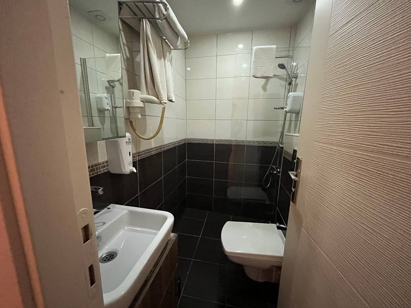 Le-Safran-Suite-Room-57