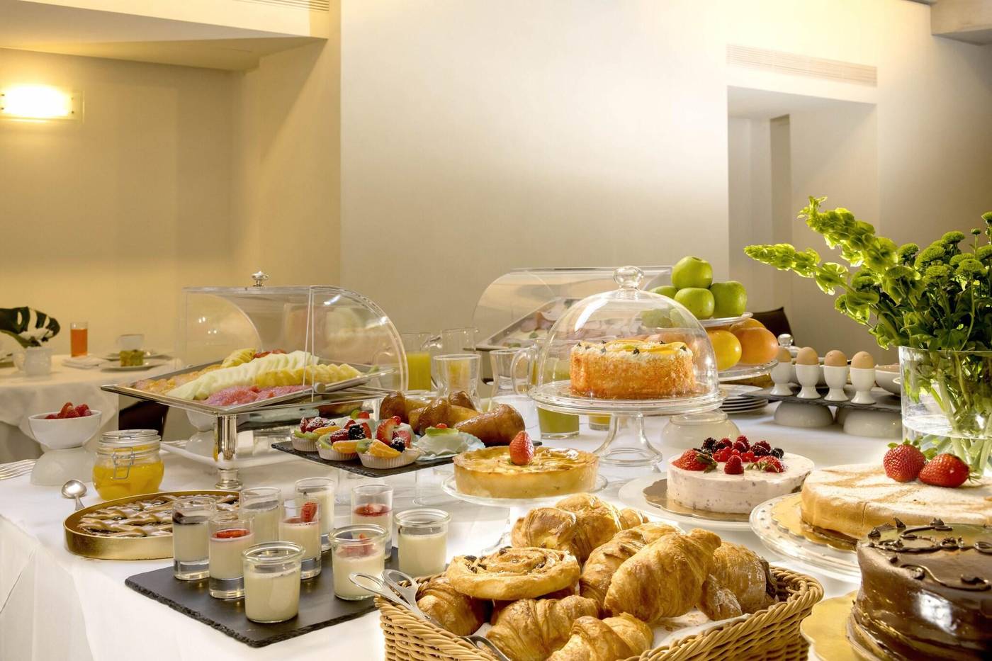 Hotel-Royal-Bissolati-Restaurant-32