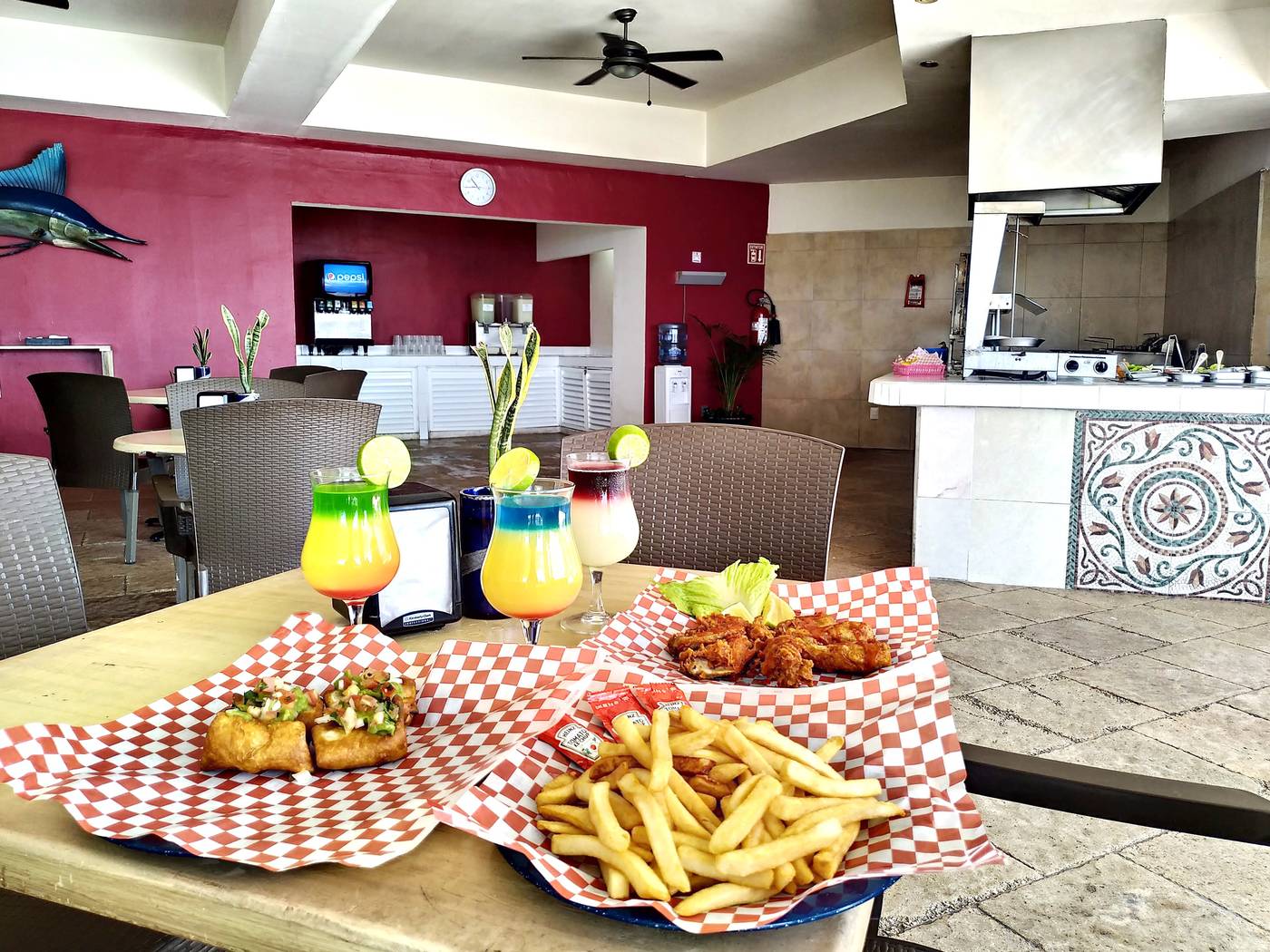 Golden-Parnassus-Resort--Adults-Only-All-Inclusive-Bar-47