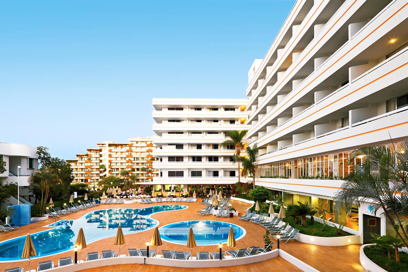 Coral-Suites---Spa---Adults-Only-Pool-1