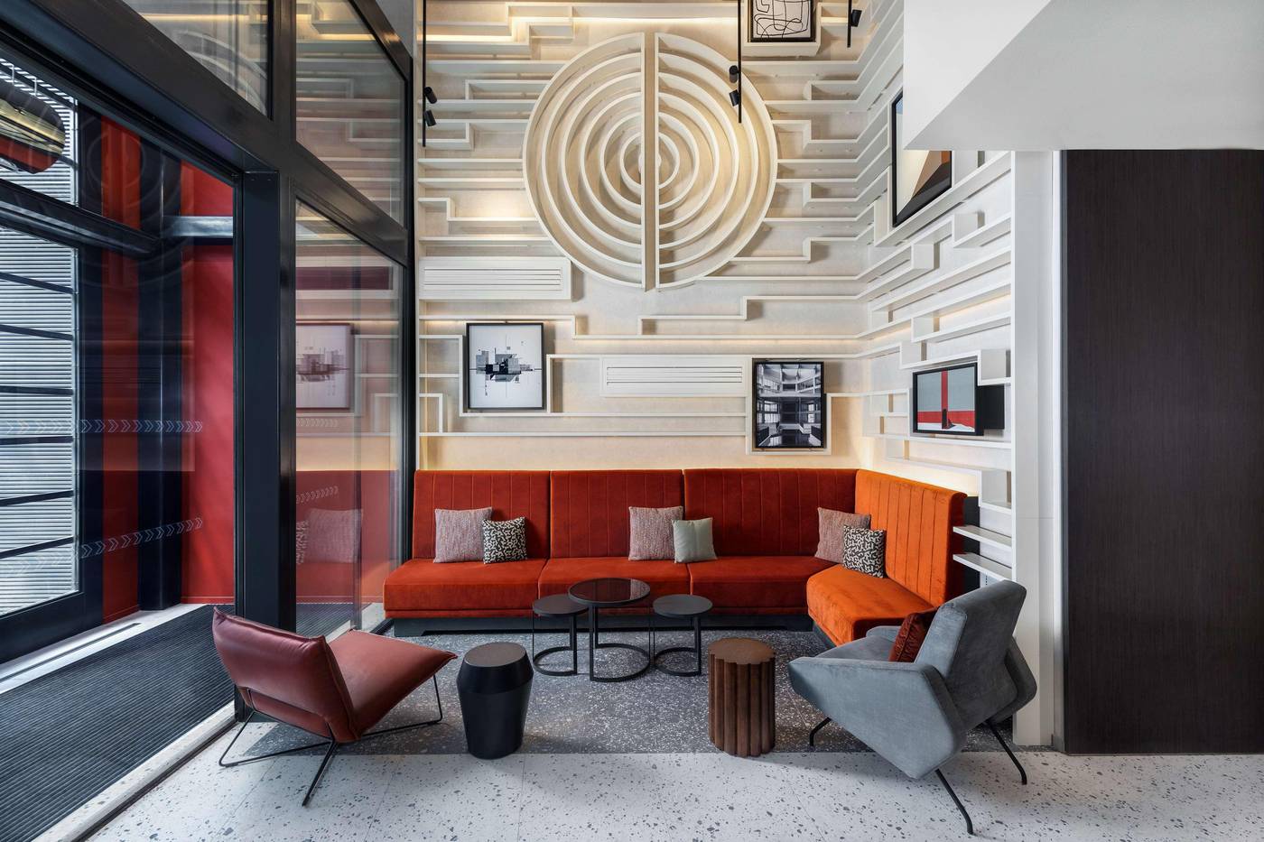 Canopy-By-Hilton-Paris-Eiffel-Tower-Lobby-4