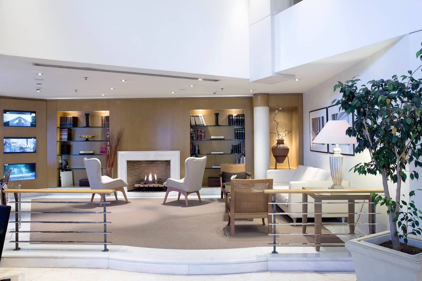 Golden-Age-of-Athens-Lobby-9