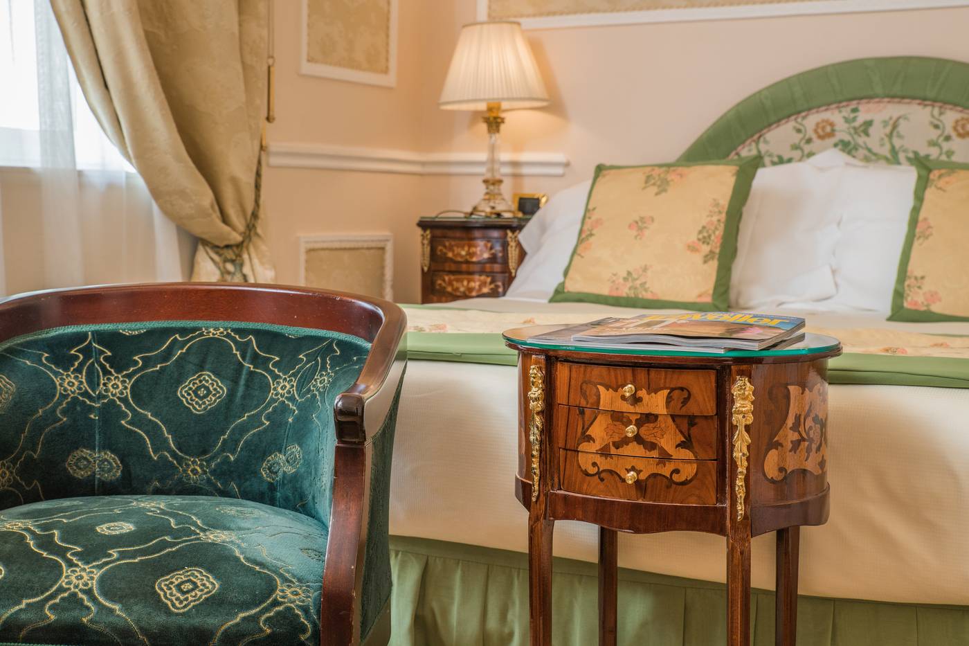 Bernini-Palace-Room-38