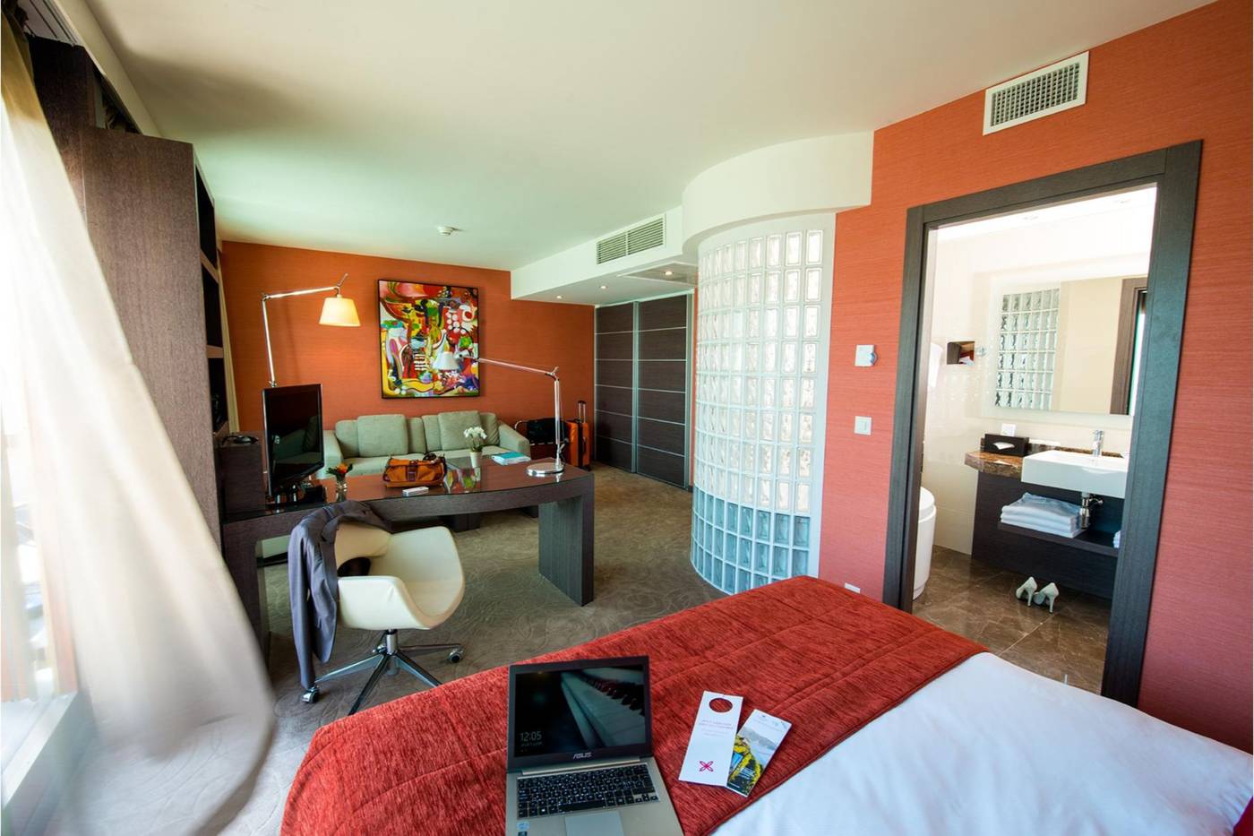 Hilton-Geneva-Hotel---Conference-Centre-Room-44