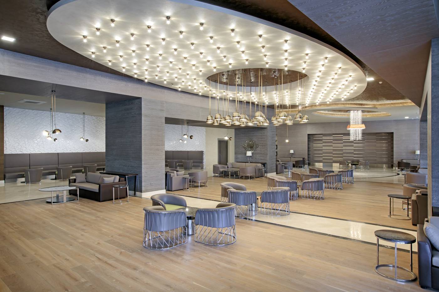 Royal-Seginus-Lobby-52