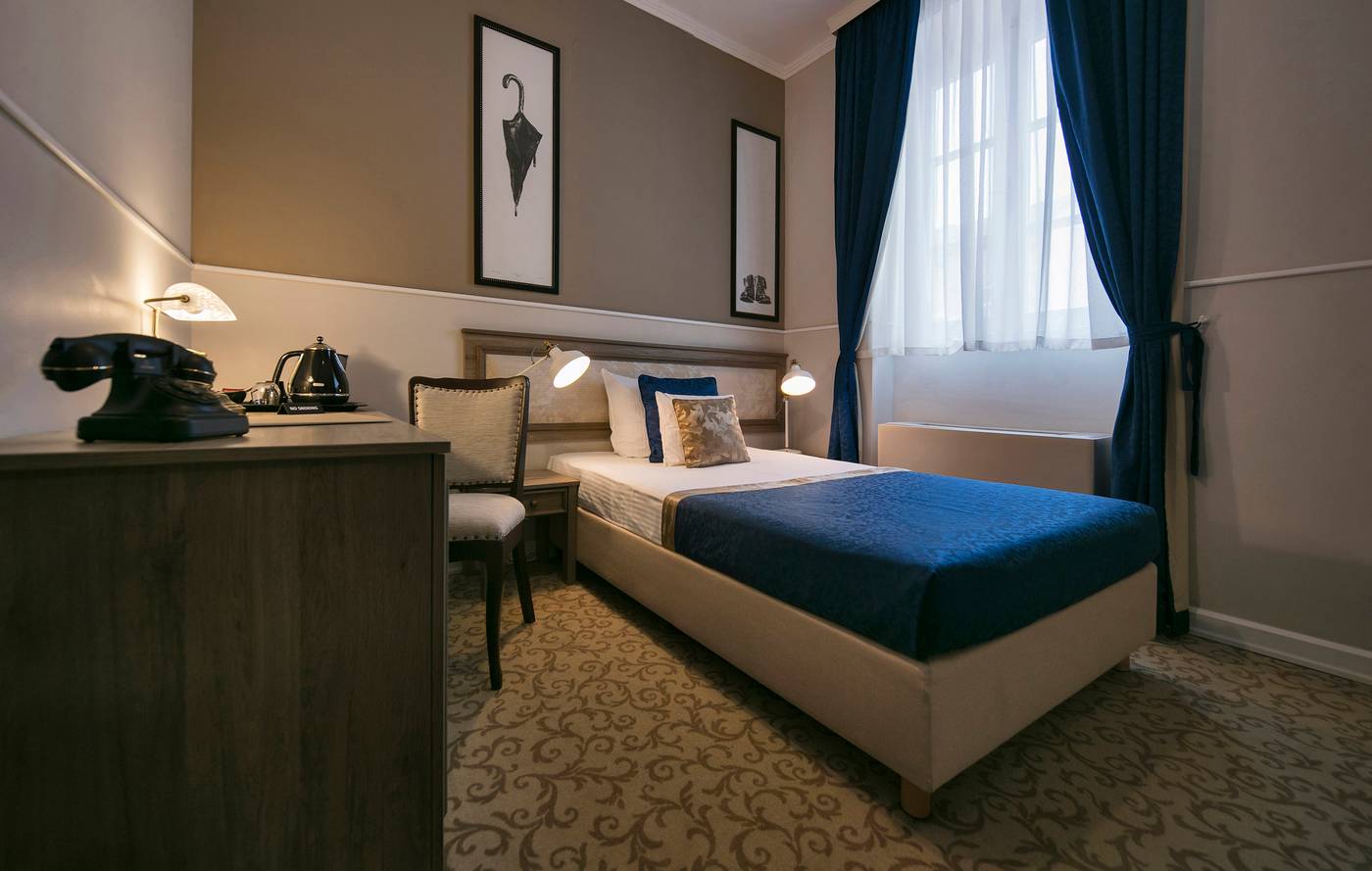 Hotel Jagerhorn-Croatia-ZAGREB-Room-8