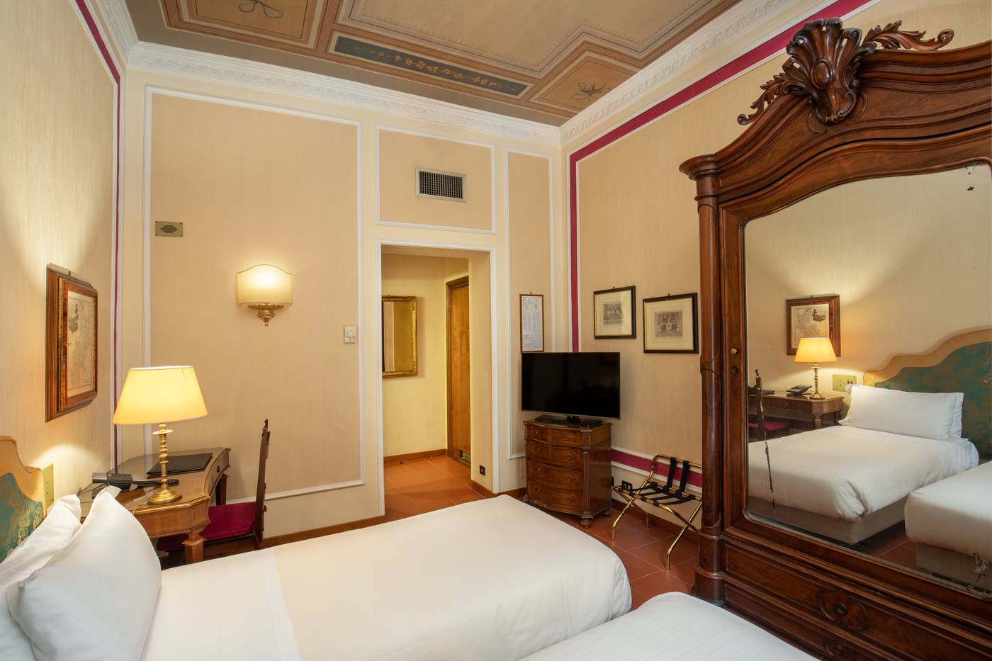 Hotel-Canada--BW-Premier-Collection-Room-21