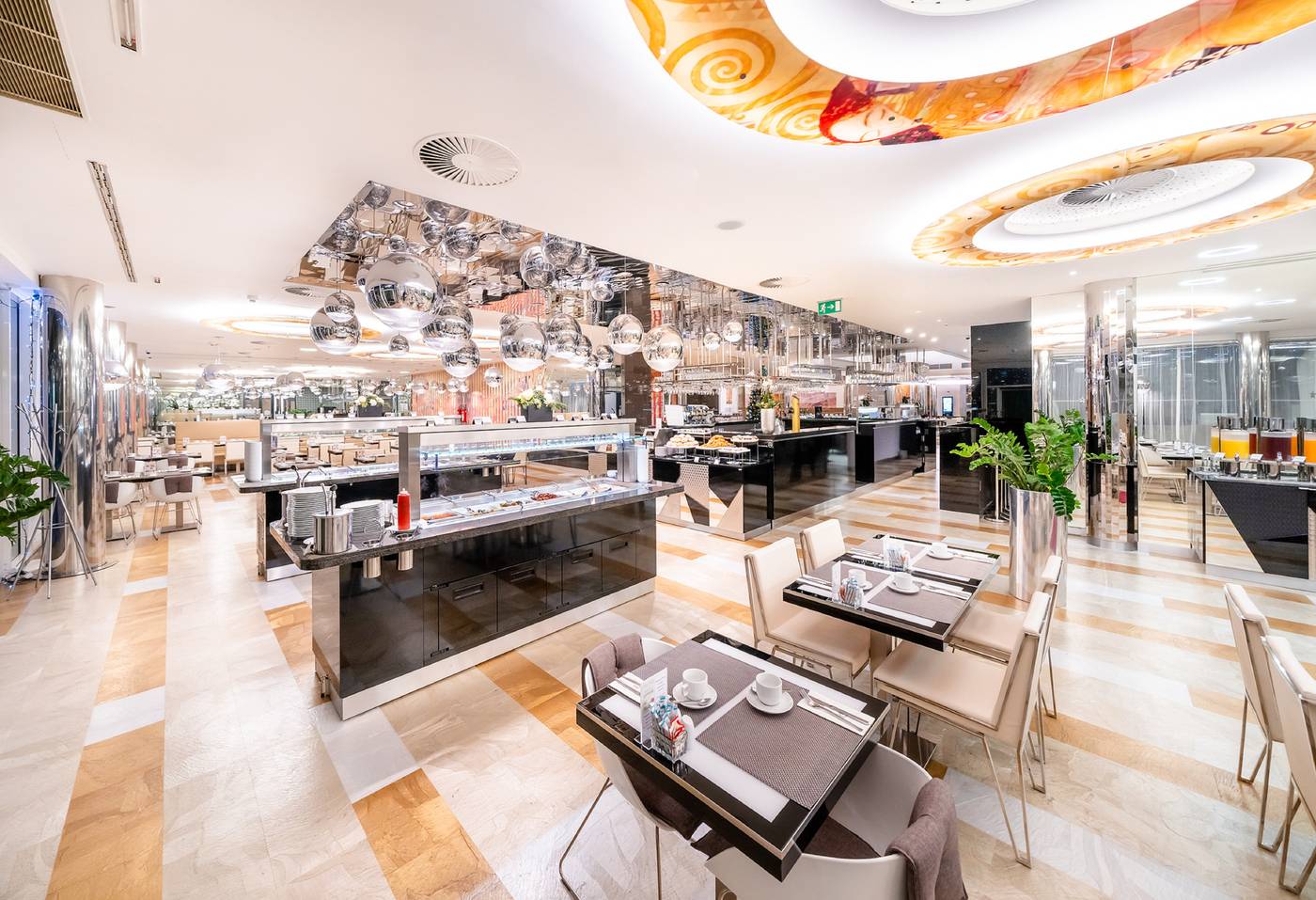 Grandium-Hotel-Prague-Restaurant-60