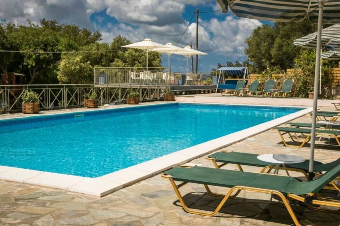 Panorama-Fanari-Studios---Apartments-Pool-7