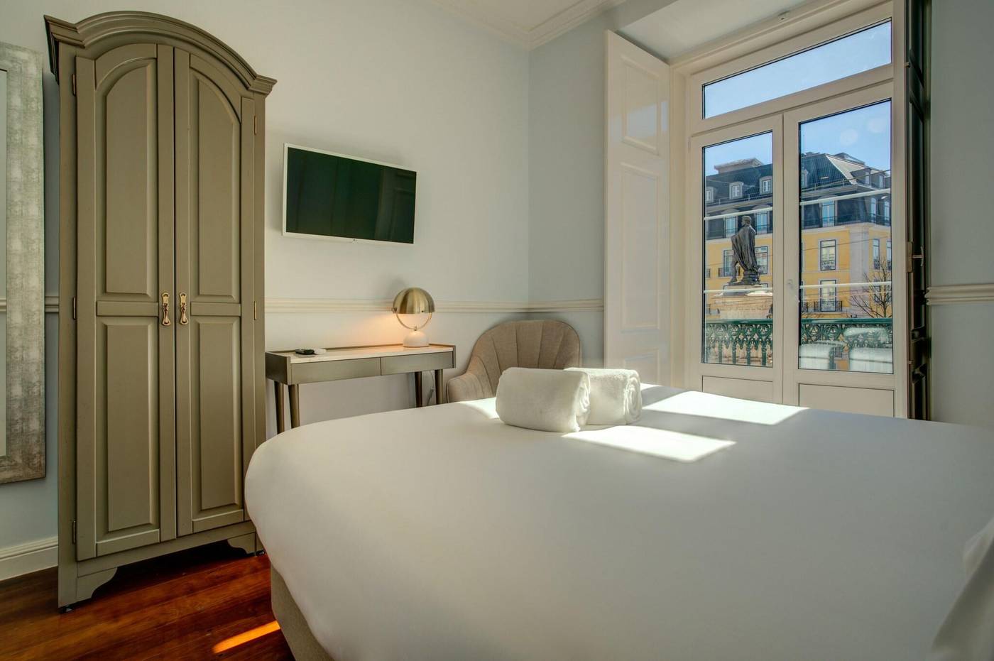 Solar-Dos-Poetas-Room-13