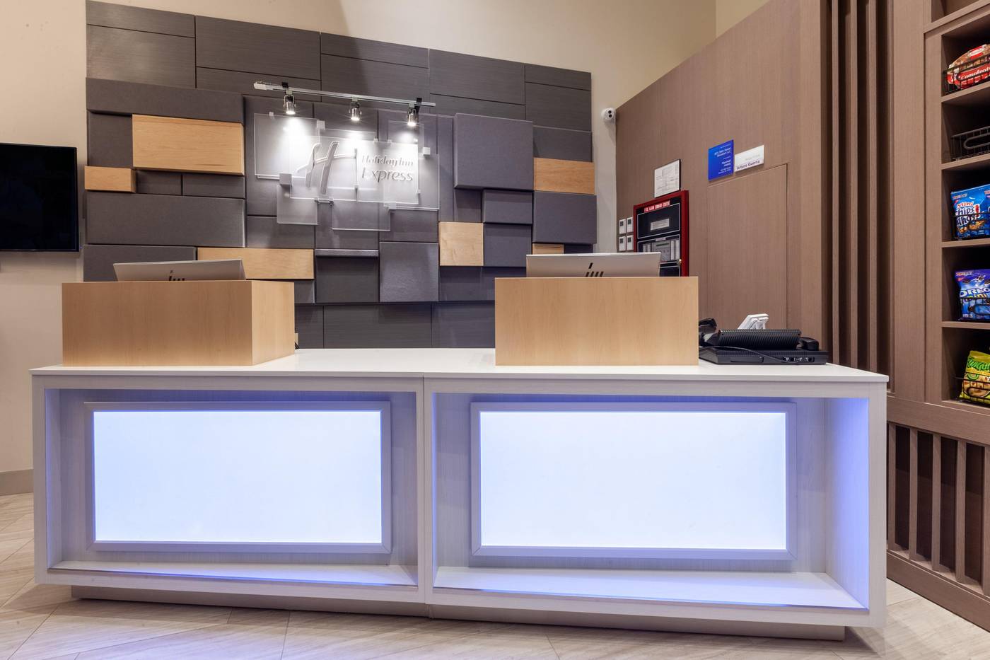 Holiday-Inn-Express-NYC-Brooklyn---Sunset-Park-General-view-3