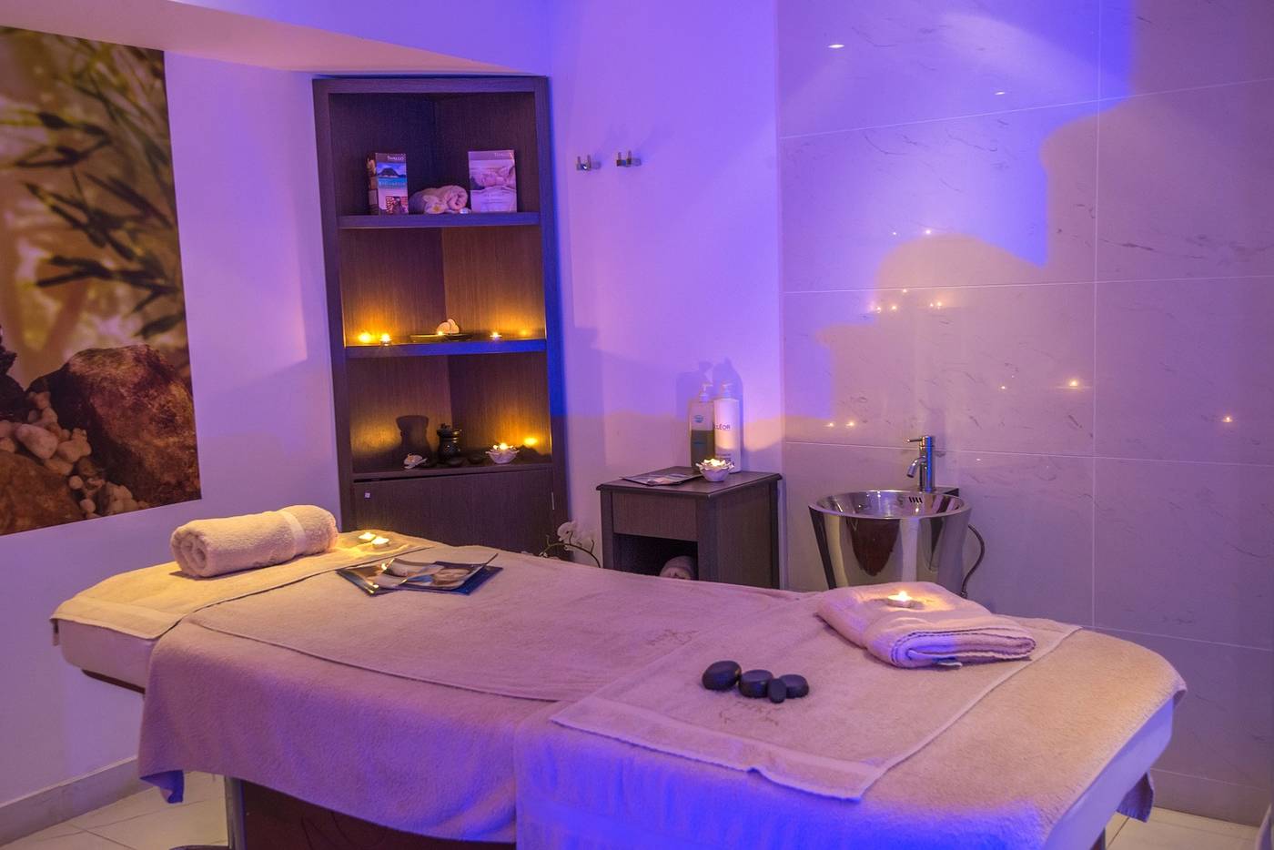 Dome-Beach-Hotel-Sports-and-Entertainment-47