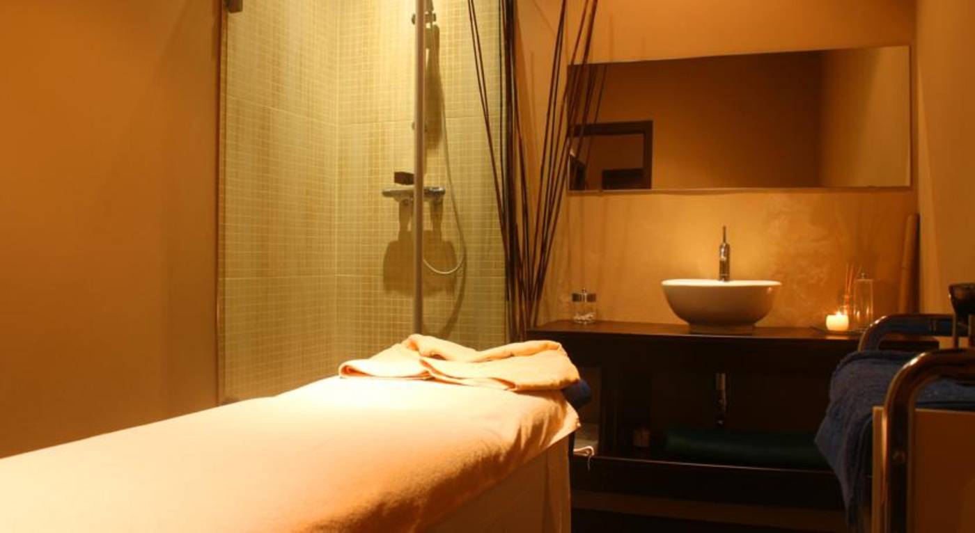 AR-Roca-Esmeralda---Spa-Sports-and-Entertainment-31