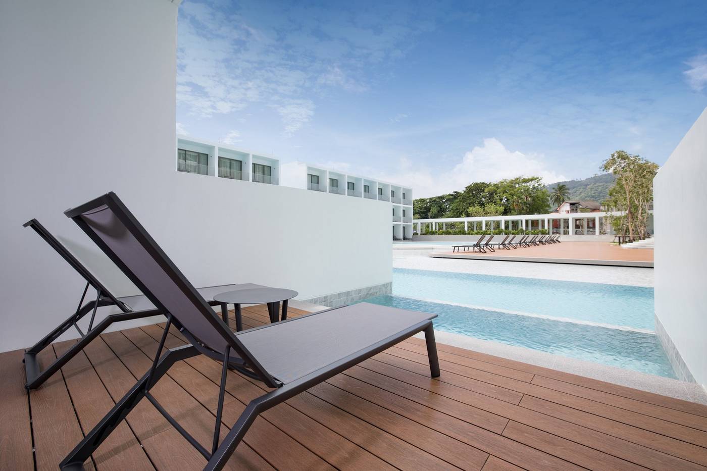 Patong-Beach-Room-10