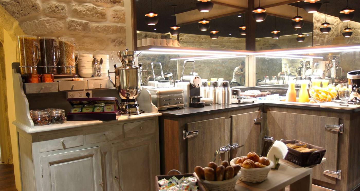 BEST-WESTERN-Hotel-Le-Montmartre-Saint-Pierre-Restaurant-36