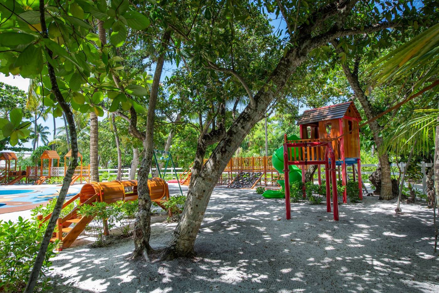 Emerald Maldives Resort & Spa