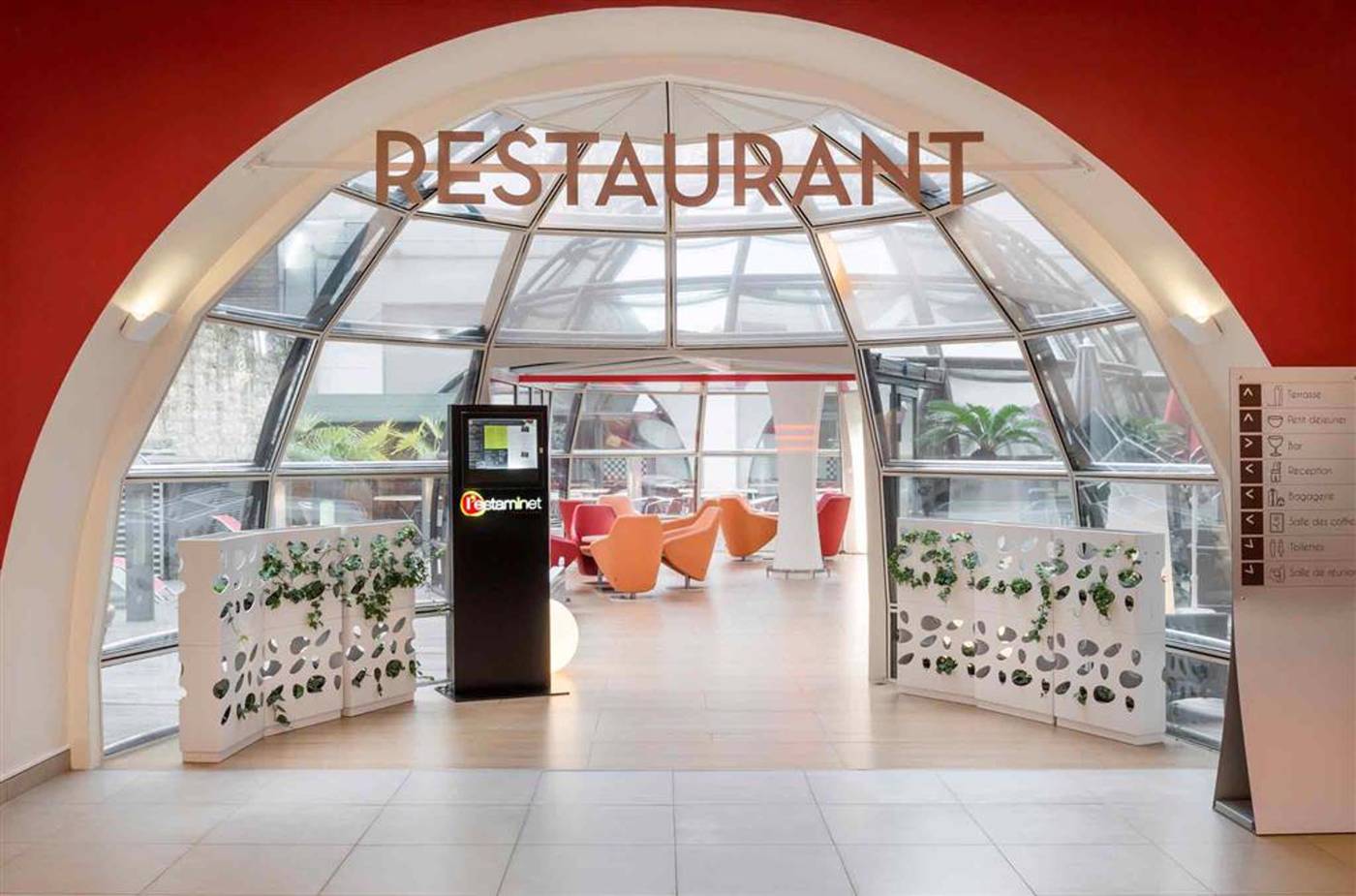 Ibis-Paris-Tour-Eiffel-Restaurant-56