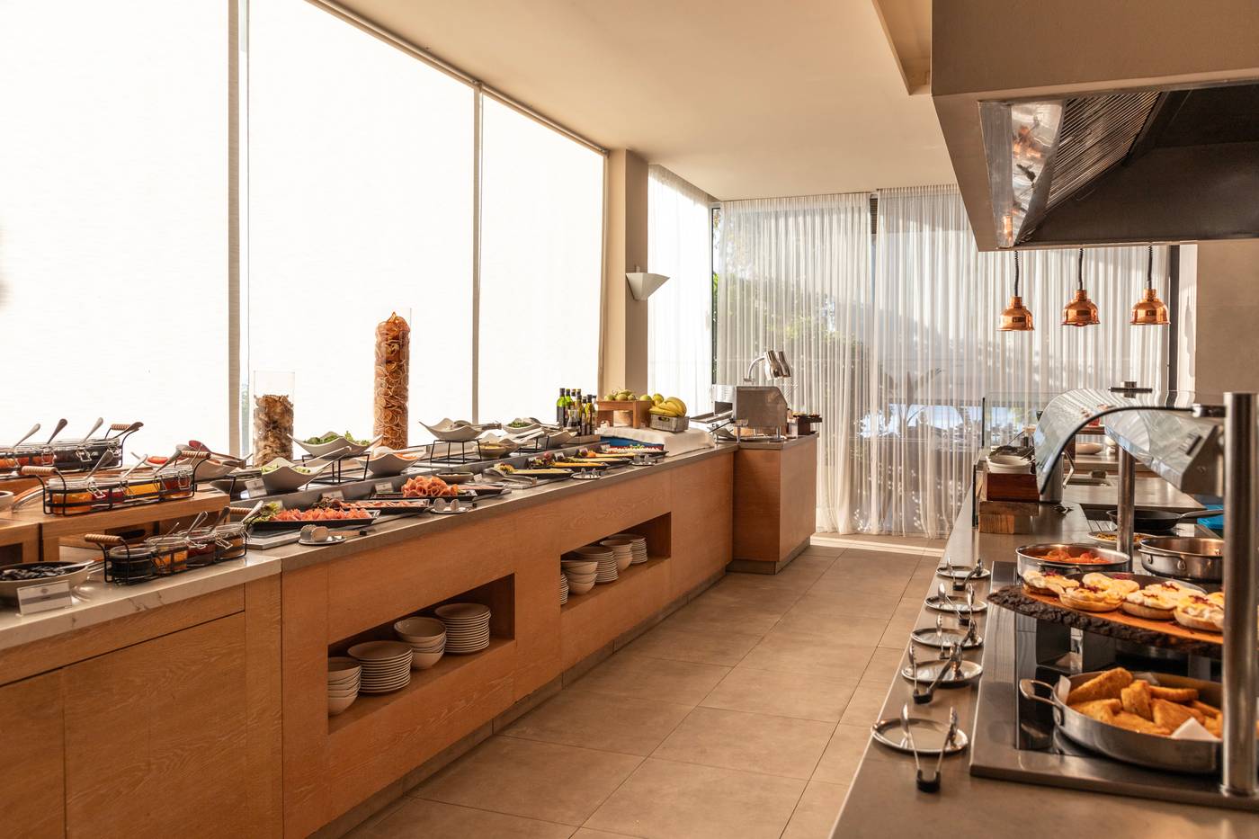 Royal-Apollonia-by-Louis-Hotels-Restaurant-61