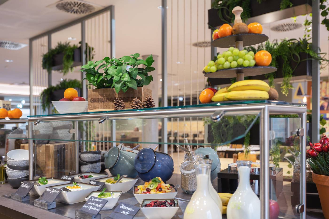 Holiday-Inn---The-Niu--Amity-Potsdam-Restaurant-33