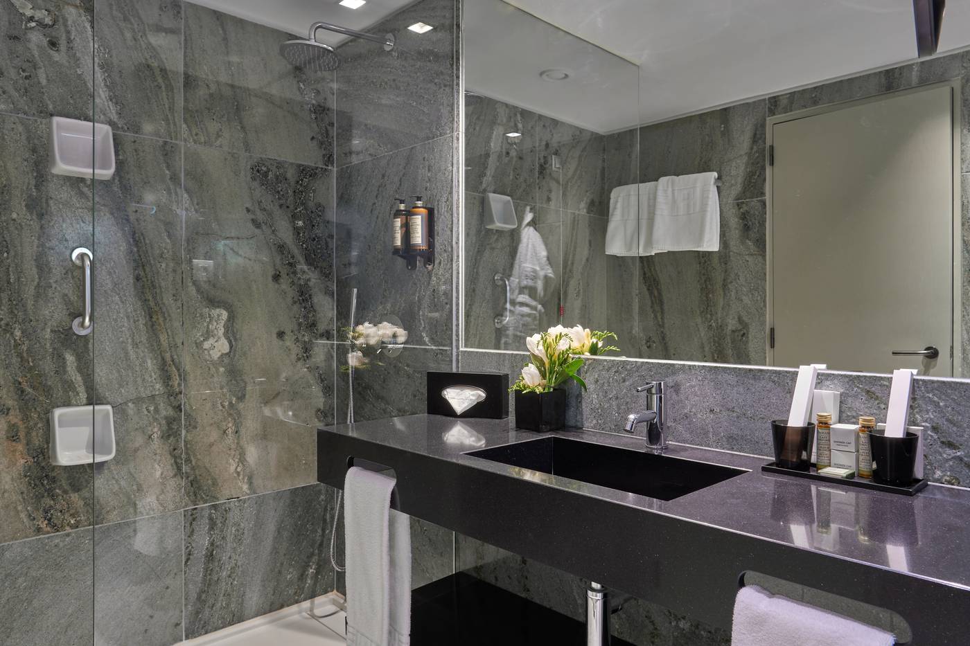 Altis-Grand-Hotel-Room-45