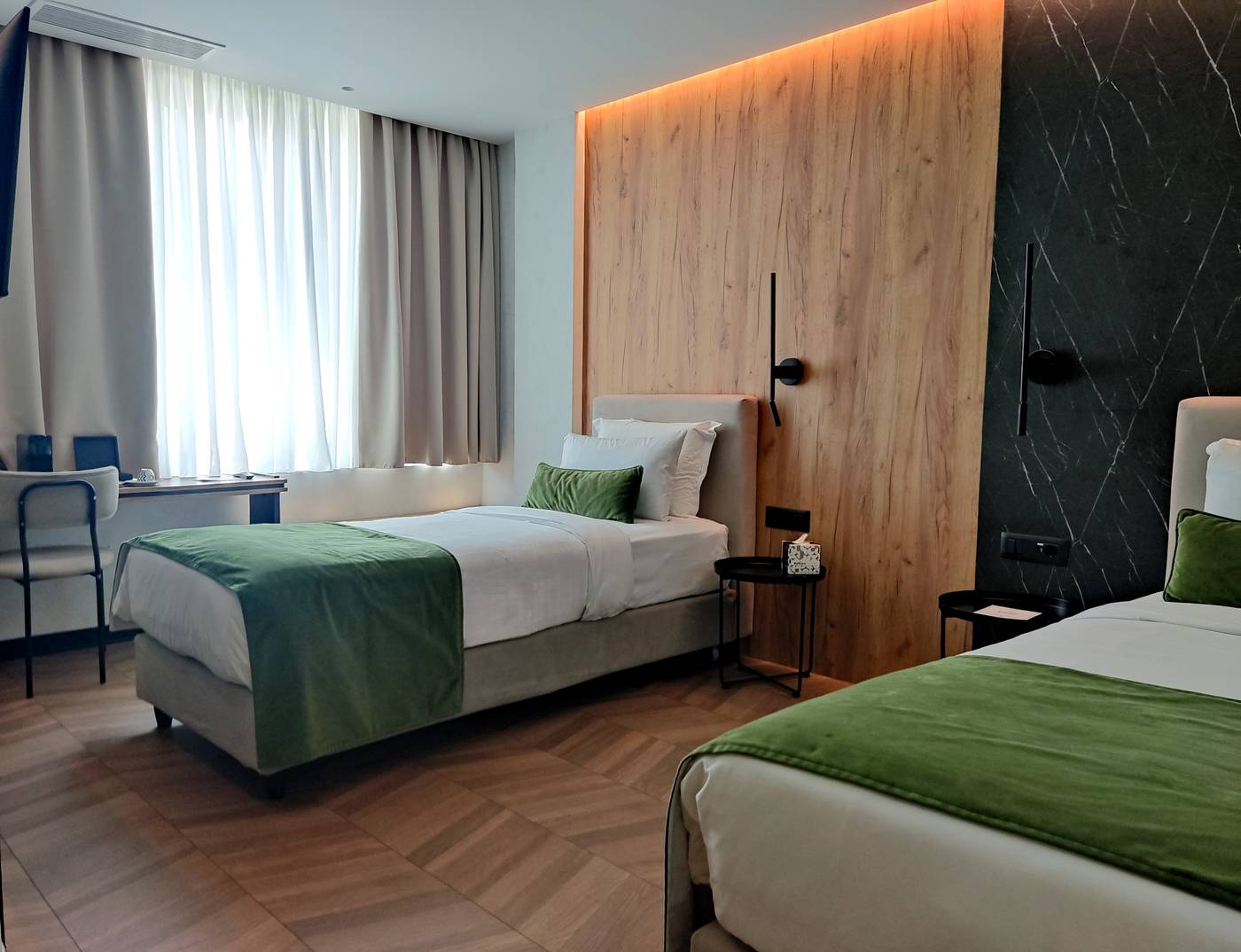 The-Port-Square-Hotel-Room-42