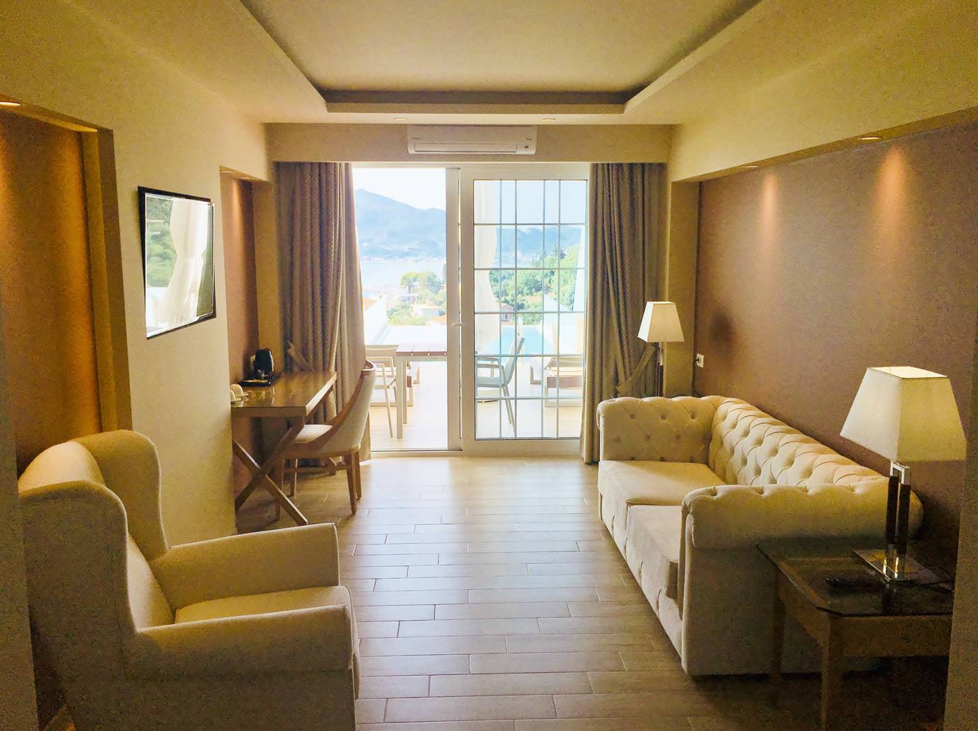 Avalon-Hotel-Room-24