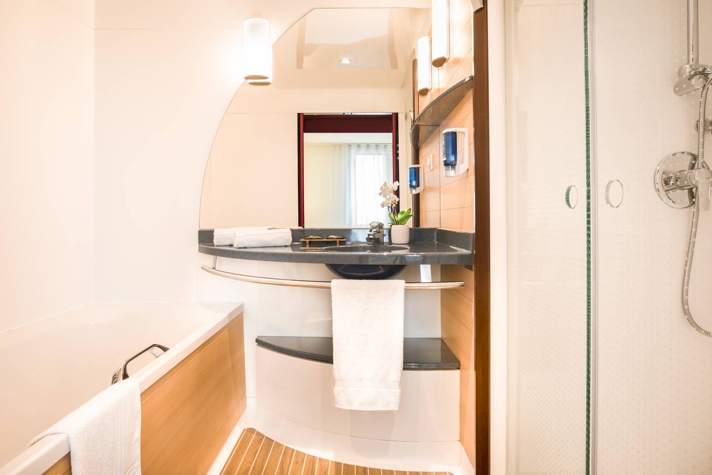 Novotel-Suites-Cannes-Centre-Room-36