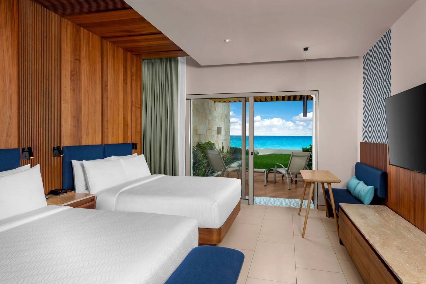 Hilton Cancun Mar Caribe All-Inclusive Resort