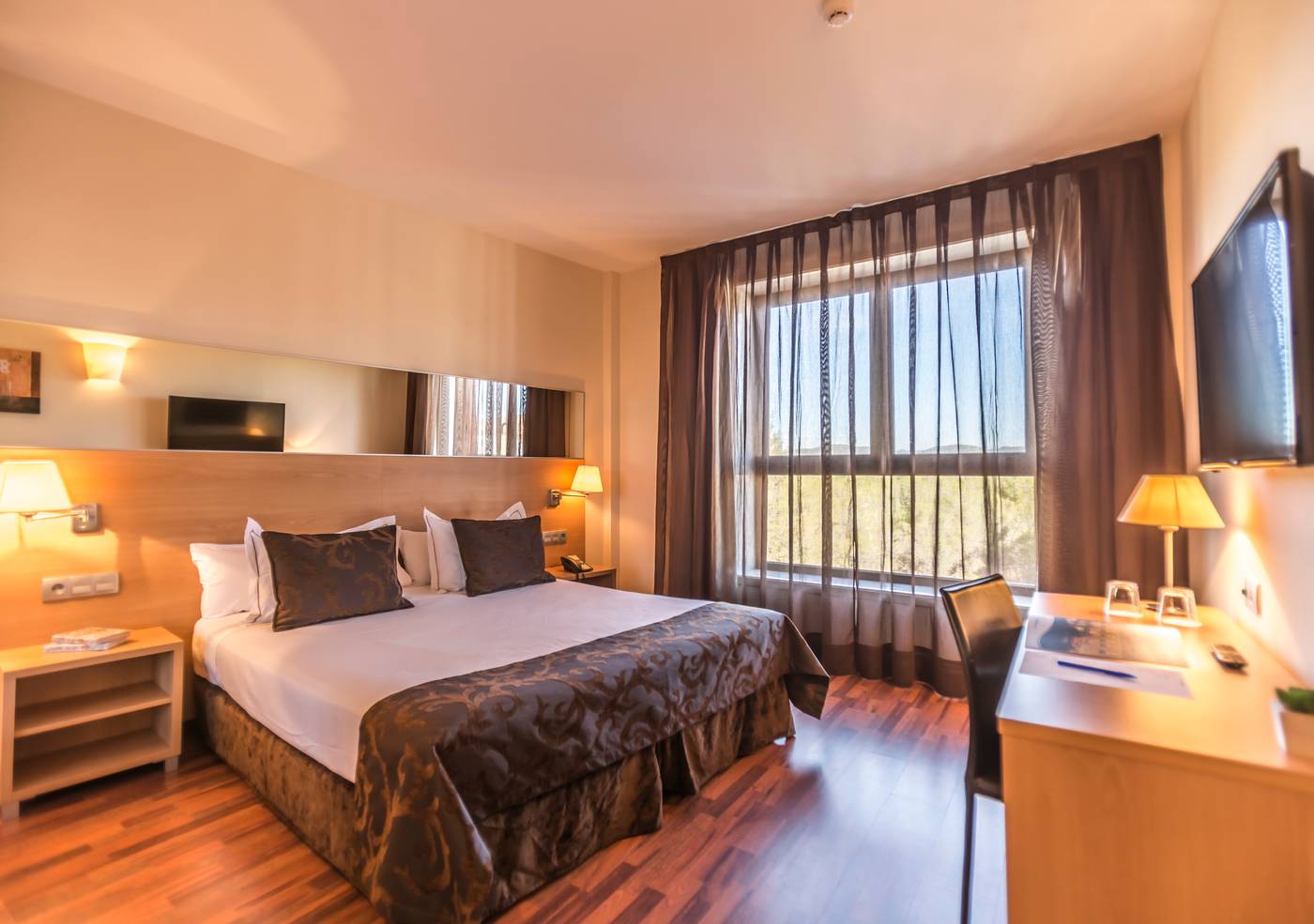 Desitges-Room-10