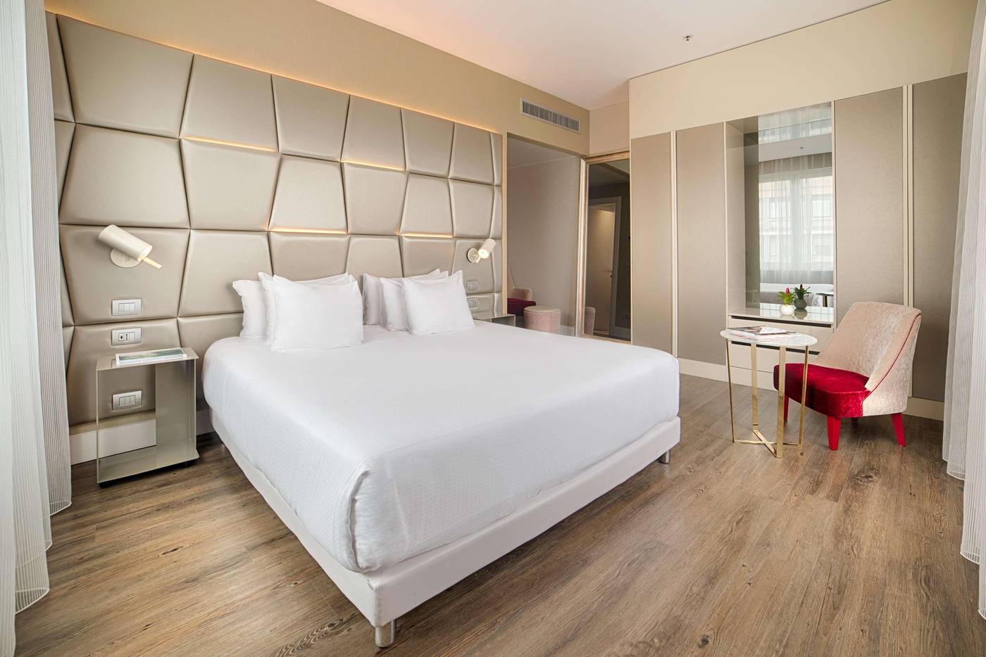 NH-Collection-Roma-Palazzo-Cinquecento-Room-4