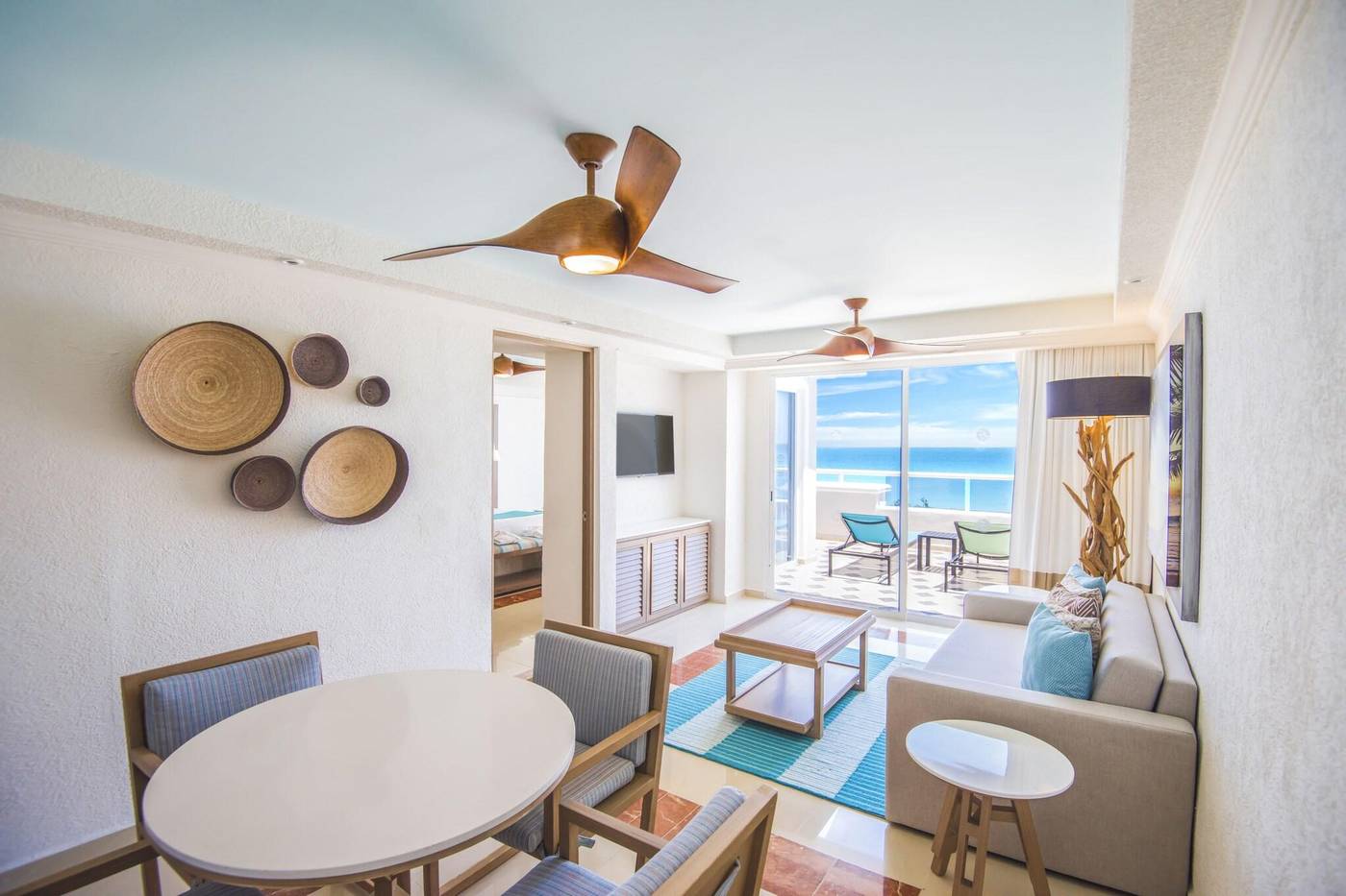 Sunscape-Resort---Spa-Room-34