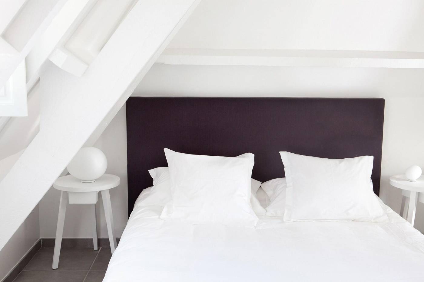 White-1921-Saint-Tropez-Room-18