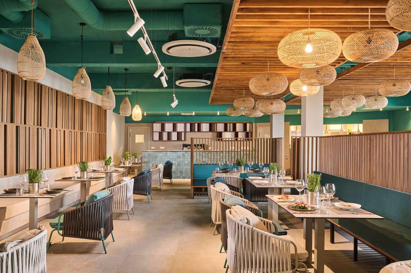 Aminess-Avalona-Camping-Resort-Restaurant-66