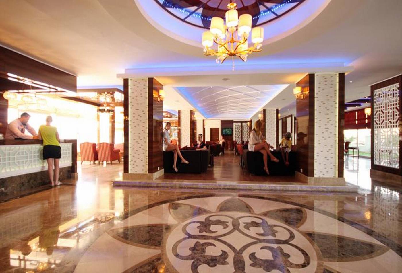 Drita-Hotel-Lobby-28