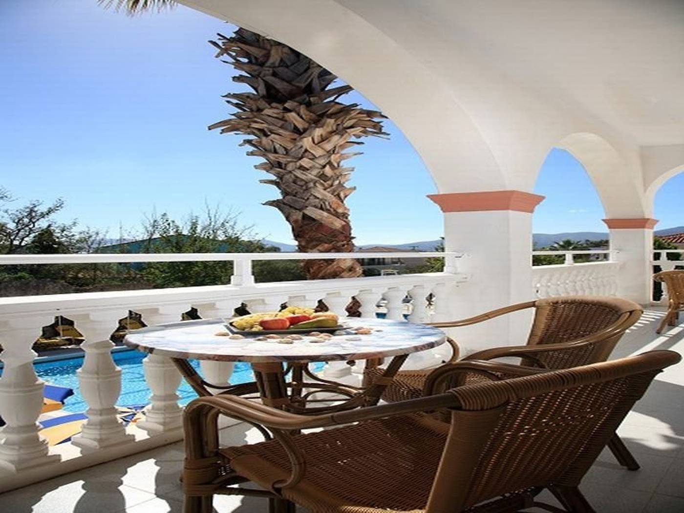 Daisy-Apartments-Terrace-17