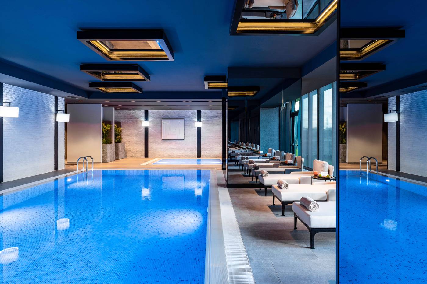 Movenpick-Living-Istanbul-Camlivadi-Pool-46