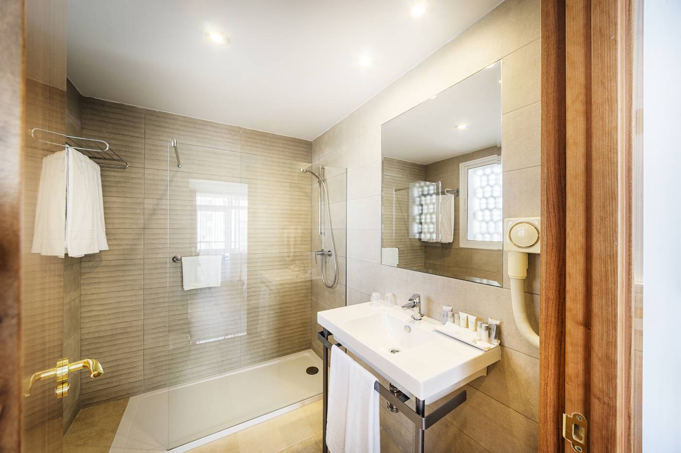 Obal-Urban-Hotel-Marbella-Room-39