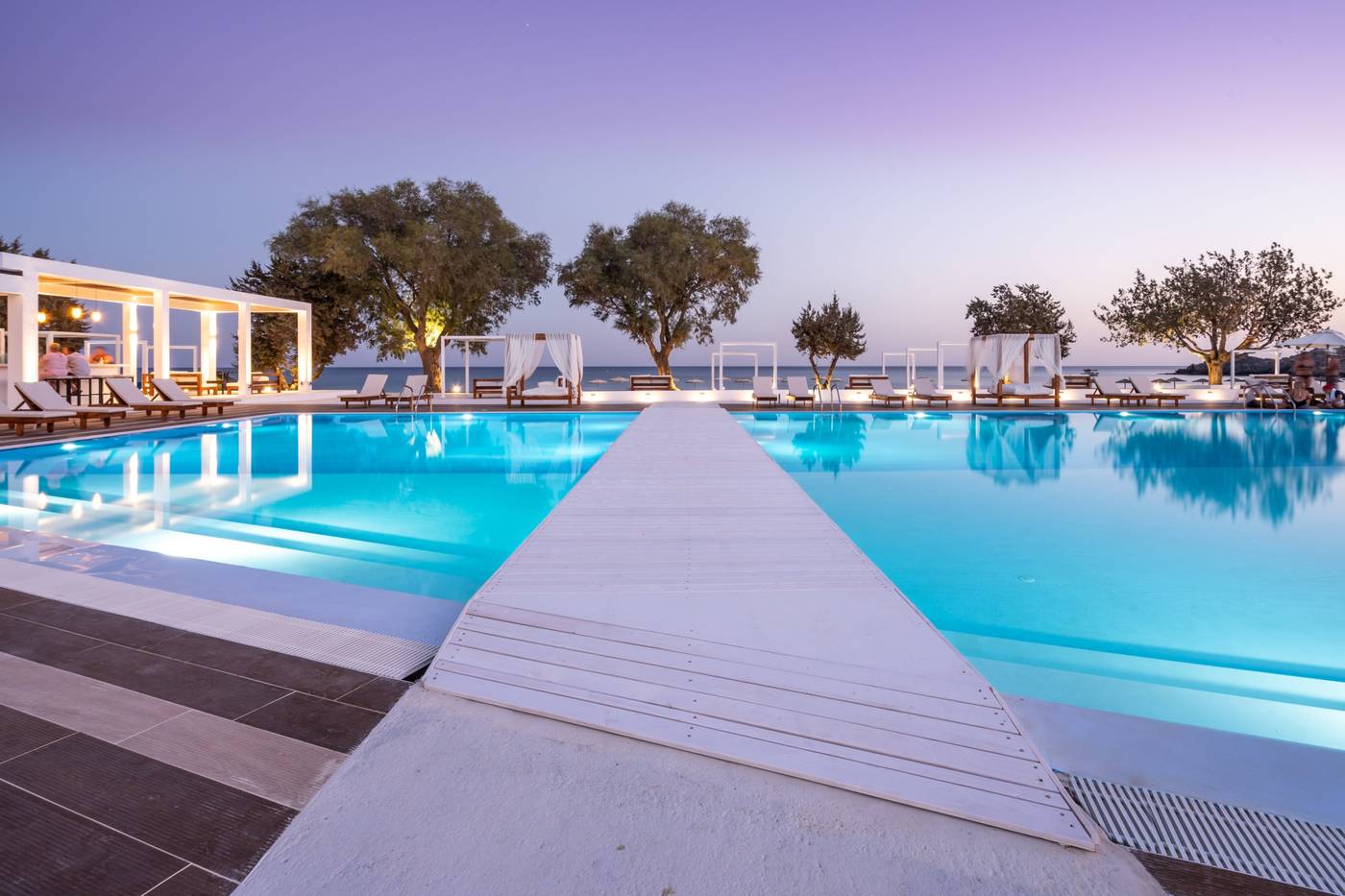 Kamari-Beach-Hotel--Rhodes-Pool-9